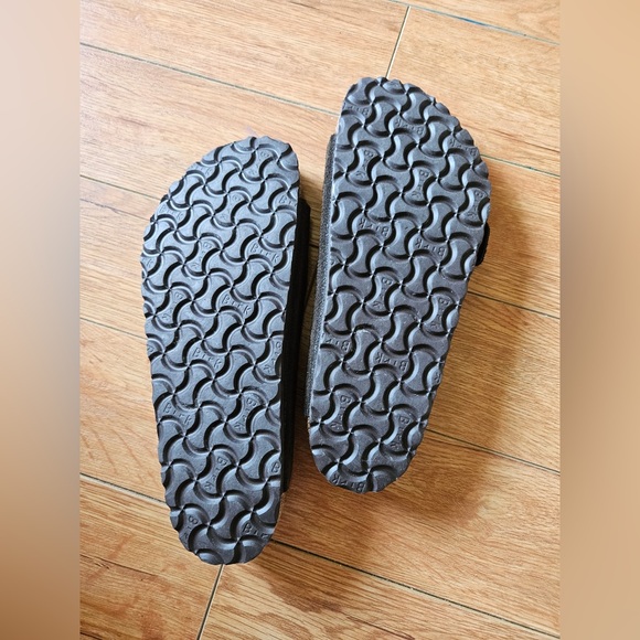 Birkenstock Sandals 🩴 - Picture 6 of 6